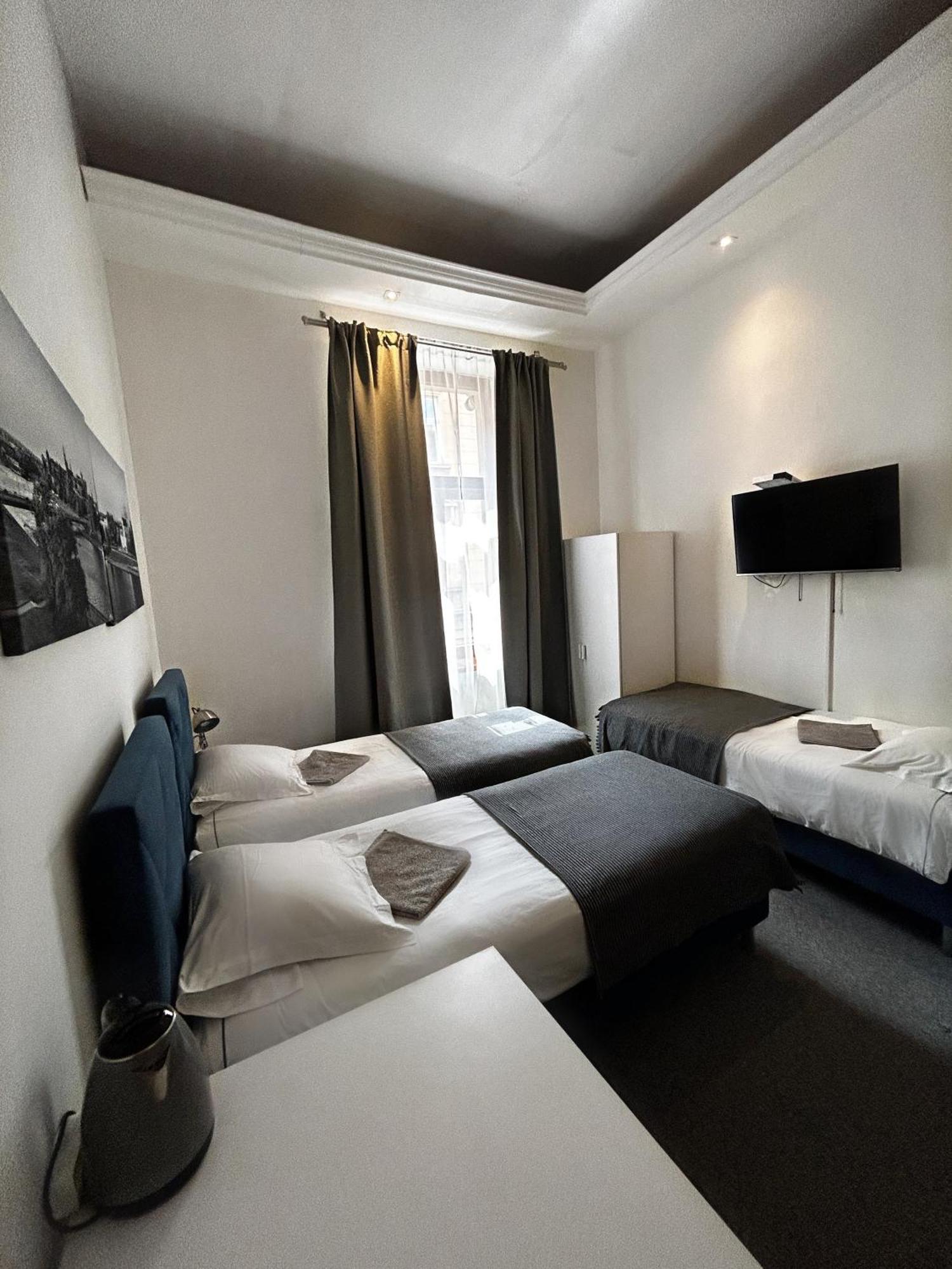 Harmony Aparthotel Krakow Bagian luar foto