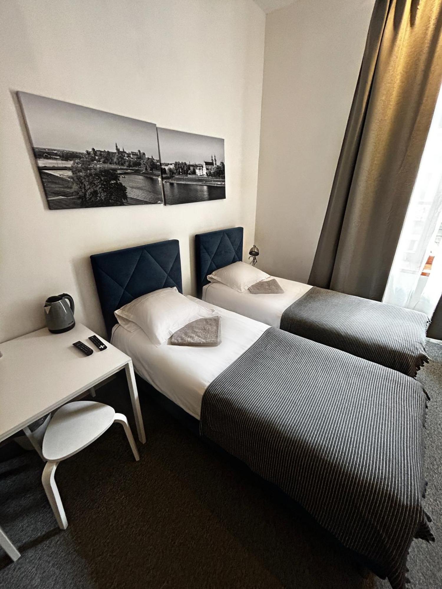 Harmony Aparthotel Krakow Bagian luar foto