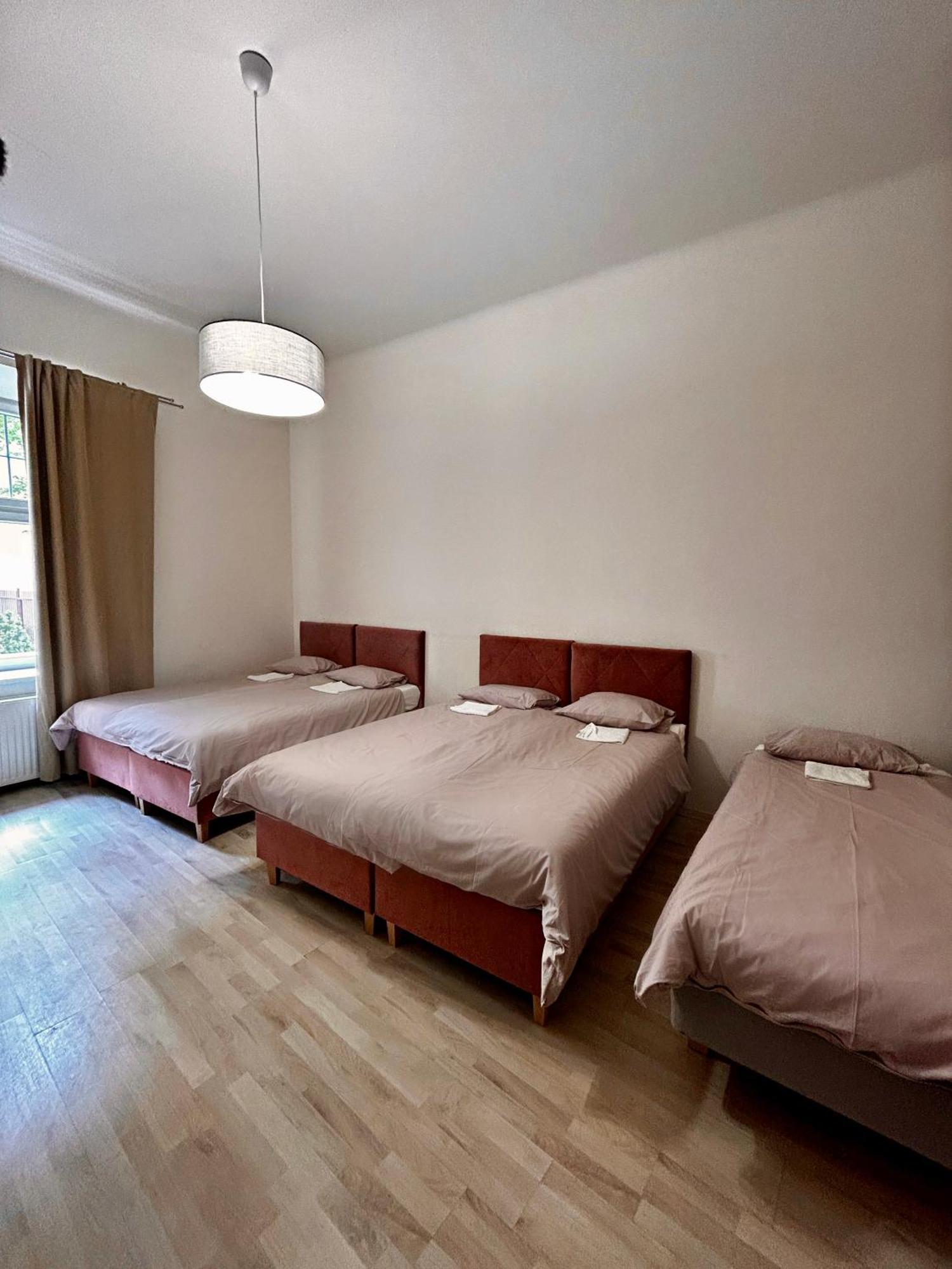 Harmony Aparthotel Krakow Bagian luar foto
