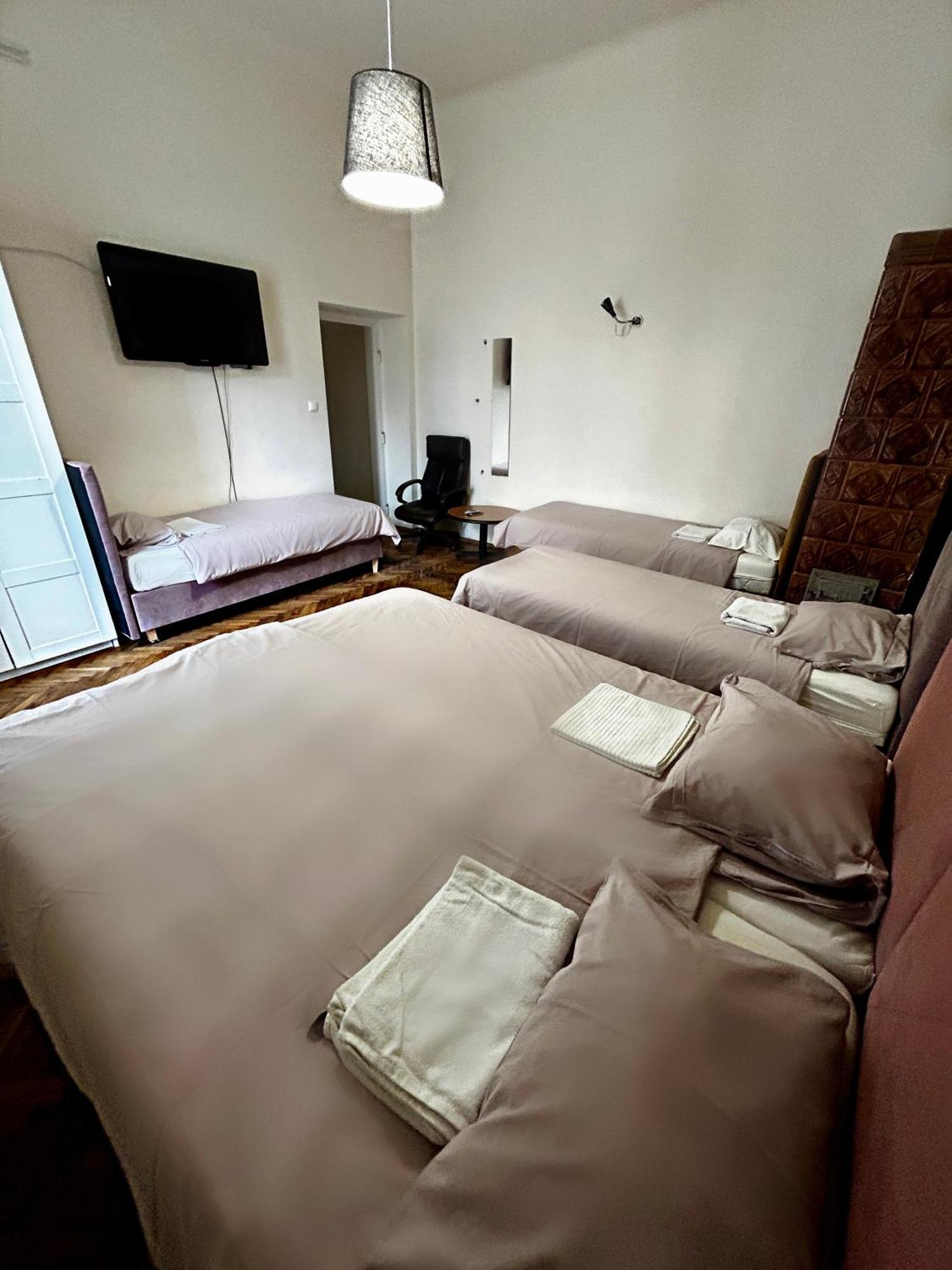 Harmony Aparthotel Krakow Bagian luar foto