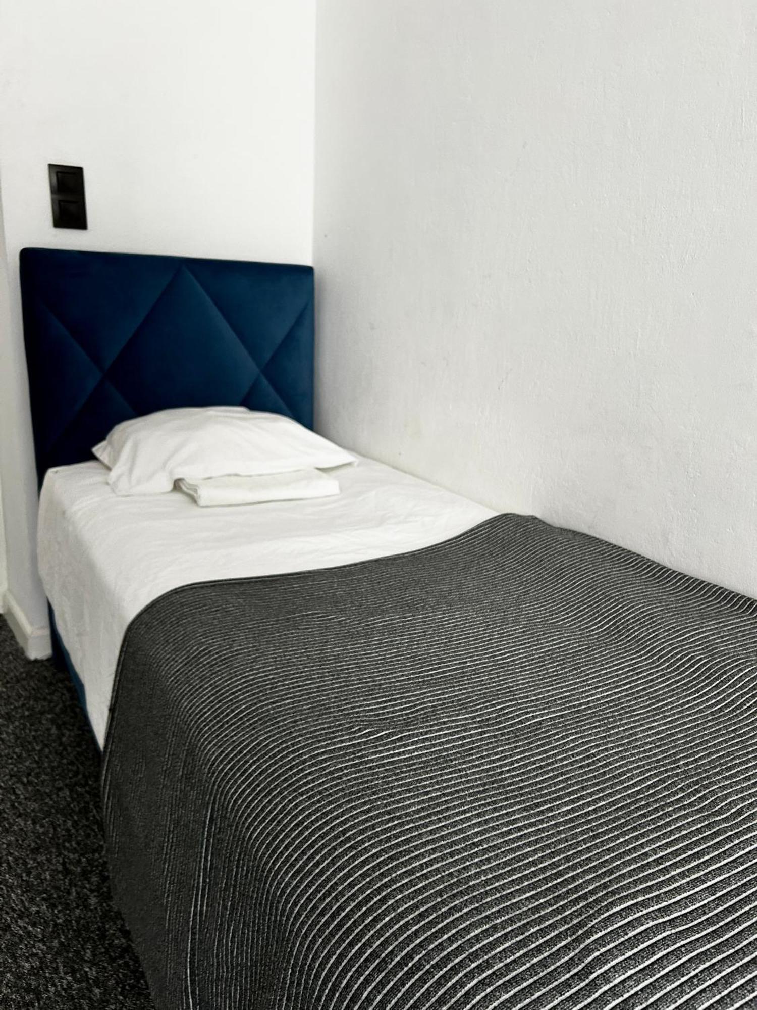 Harmony Aparthotel Krakow Bagian luar foto